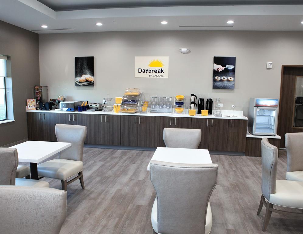 Days Inn & Suites By Wyndham Houston Nw Cypress Exteriér fotografie